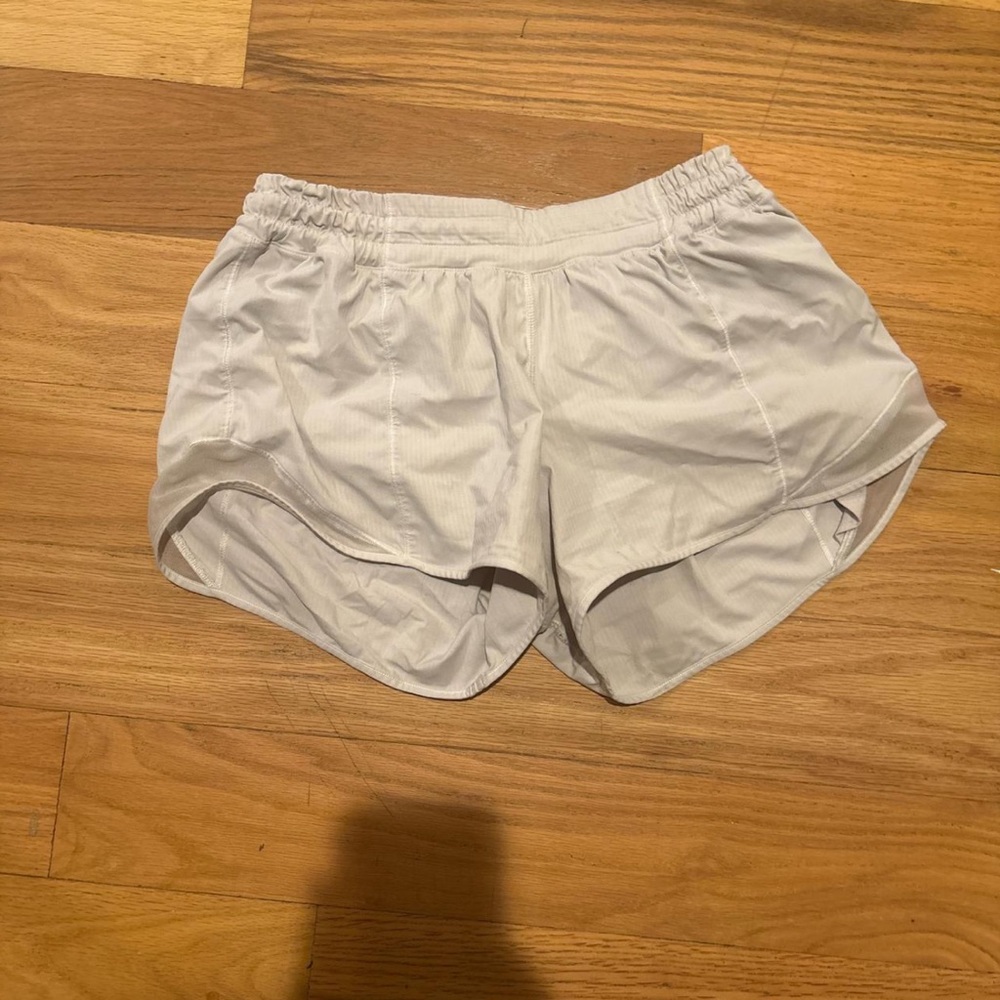 Lululemon Hotty hot shorts